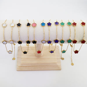 Tréboles <span class=keywords><strong>de</strong></span> concha <span class=keywords><strong>de</strong></span> moda Collar <span class=keywords><strong>de</strong></span> flores <span class=keywords><strong>de</strong></span> cinco <span class=keywords><strong>hojas</strong></span> Acero inoxidable cinco <span class=keywords><strong>hojas</strong></span> joyería <span class=keywords><strong>de</strong></span> trébol <span class=keywords><strong>de</strong></span> la suerte Collar <span class=keywords><strong>de</strong></span> flores para mujer - Product Image 3