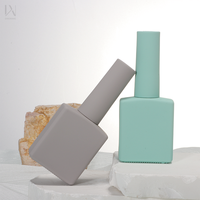 Fabricant de flacons de vernis à ongles Vente en gros 10ml Unique Rouge Gris Carré Uv Gel Vernis à ongles Bouteille avec brosse et bouchon 14ml