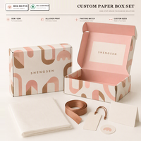 Boîtes d'expédition en papier rose haut de gamme personnalisées avec logo doré en relief, emballage en carton ondulé pour boîtes de colis cadeaux de festival