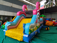 Château gonflable d'été pour enfants avec toboggan de plage et parcours d'obstacles, thème Myrtille, figurine d'action anime, autres jouets éducatifs et bulles
