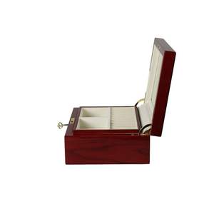 Boîte à bijoux rectangulaire en bois de luxe DSJ-1001 de la marque DS, personnalisable avec logo, pour emballage et rangement, vente en gros - Product Image 5