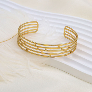 Gold C-Shaped Geometric Line Titanium Steel Bracelet For Women Minimalist Jewelry 18K Plated Fashion Accessory - Product Image 2