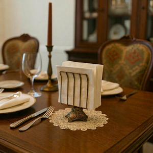 Porte-serviettes en métal moderne, sur pied, accessoire de table pratique pour la décoration de la maison et des restaurants, Ali Handicraft, exportateur indien - Product Image 1