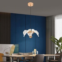 Lustre en cristal luxueux avec pales en verre à couleurs changeantes, design moderne doré, construction en acier inoxydable, garantie 3 ans