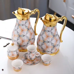 Fancy Arabische Glas Innerlijke Gouden Suiker Koffie Pot Cawa Cup Gift Sets Thermofles Arabische Turkse Koffie Keramische Luxe Thee set