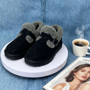 Bottes de neige à semelle épaisse européennes et américaines pour femmes transfrontalières <span class=keywords><strong>hiver</strong></span> chaussures en coton doublées de polaire à boucle en métal de grande taille - Product Image 3