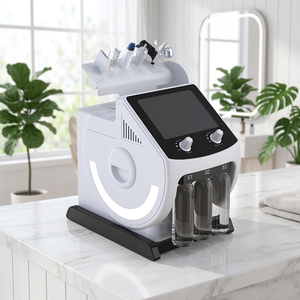 Appareil professionnel de soin de la peau pour l'infusion d'oxygène, l'hydratation, le nettoyage des pores et les soins du visage - Product Image 1