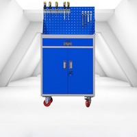 Système d'organisation d'outils industriels moderne en acier laminé à froid robuste, avec établi et armoires à roulettes, personnalisable OEM pour atelier et entrepôt