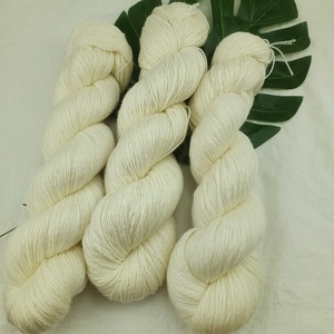 Sợi len Lotus 400m/100g, sợi len làm tất, trọng lượng Fingering, siêu mềm, len <span class=keywords><strong>Merino</strong></span> siêu mịn pha nylon, màu trắng tự nhiên, dùng để nhuộm tay - Product Image 3