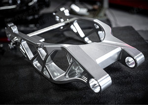 Bras oscillant double face en aluminium forgé 7075 Black3 pour HD Touring <span class=keywords><strong>2009</strong></span>+ - Style Bagger, réglable, adaptable/améliorable - Product Image 6