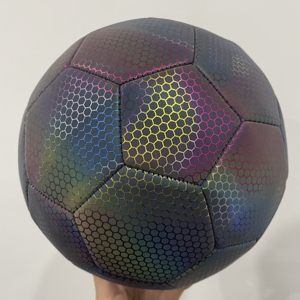 Balón de Fútbol Reflectante Holográfico Brillante, Tamaño 5, para Entrenamiento de Equipos al Aire Libre - Product Image 5