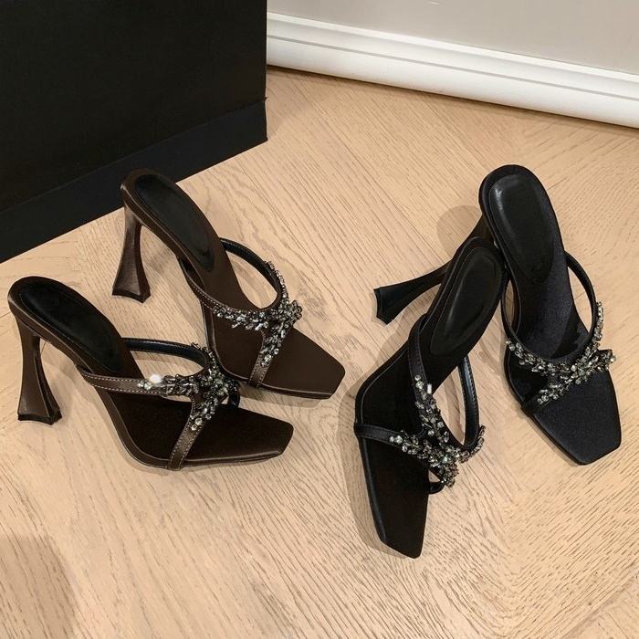 ติดต่อฝ่ายบริการลูกค้าเพื่อดูแคตตาล็อก