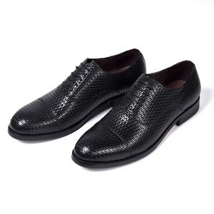 Chaussures habillées décontractées de luxe en cuir de vachette véritable pour hommes, résistantes à l'usure, avec motif en maille tissée, idéales pour les affaires et les mariages - Product Image 5