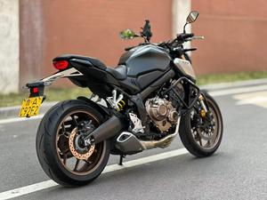 Moto Naked Honda1 CB650R 649cc à Quatre Cylindres en Ligne, <span class=keywords><strong>Neo</strong></span> Sports ABS HSTC pour la Conduite Urbaine Sportive - Product Image 5