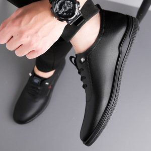 Chaussures décontractées blanches pour hommes à enfiler, bout rond, tige synthétique, semelle extérieure en caoutchouc, semelle intermédiaire en EVA, antidérapantes, légères, tendance, pour l'été - Product Image 4
