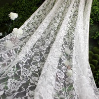 Tissu de dentelle de polyester romantique motif floral design rideau de tulle doux pour le mariage et la décoration de fond à la