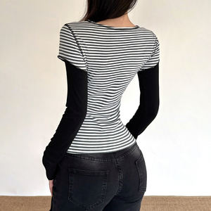 Camiseta Casual de Mujer, Ajustada, Tejida, Ecológica, Elástica, en Color Oscuro Sólido con Estampado Minimalista de Rayas Animales - Product Image 5