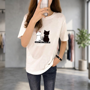 เสื้อยืดแขนสั้นสีขาวสำหรับผู้หญิง Love You Love Me ลำลอง ทรงปกติ ผ้าฝ้ายสำหรับฤดูร้อน ป้องกันรอยยับ คอปกแบบมีฮู้ด สไตล์วินเทจ - Product Image 1