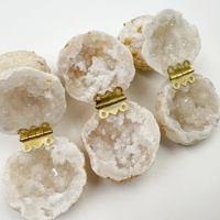 Personnalisation d'usine Artisanat en cristal naturel Agate blanche Boîte à bagues géode marocaine pour cadeaux