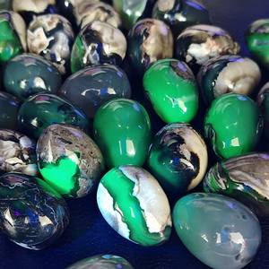 Œufs en Agate Volcanique <span class=keywords><strong>de</strong></span> 3 cm à <span class=keywords><strong>Prix</strong></span> <span class=keywords><strong>de</strong></span> Gros, <span class=keywords><strong>Pierre</strong></span> Naturelle <span class=keywords><strong>de</strong></span> Reiki Polie Réactive aux UV pour la Décoration Intérieure - Product Image 1