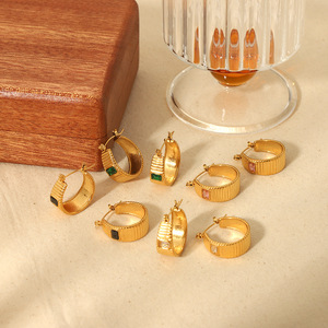 ต่างหูแบบห่วง ชุบทอง 18k ไทเทเนียมสตีล ดีไซน์เรขาคณิต ประดับขอบ สำหรับใส่ทุกวัน เครื่องประดับสำหรับผู้หญิง - Product Image 1