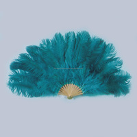 Vente en gros d'éventails en plumes d'autruche éventails de danse pliants et moelleux blanchis styles variés pour accessoires de fête scène