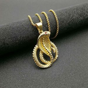 Yunnique – collier avec pendentif Cobra en acier inoxydable plaqué or, avec pierre rouge, design animal, bijoux cadeau pour hommes - Product Image 1