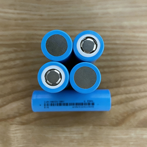 סוללת ליתיום-יון גלילית נטענת ICR18650-25P 2550mAh 3.7V 18650 25p לסוללות קורקינט, סיטונאי, קצב פריקה גבוה 5C - Product Image 3