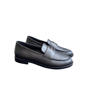 Mocassins en cuir de vachette 2026 à boucle métallique tendance, chaussures plates décontractées pour femmes, toutes saisons, isolantes - Product Image 2