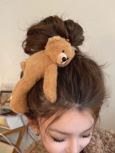 Pinza de Pelo con Diseño de Oso de Peluche Suave para Mujeres y Niñas, Agarre Antideslizante, Estilo Lindo, Regalo - Product Image 2
