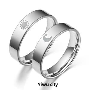 Cincin Baja Tahan Karat Uniseks Desain Bulan Bintang Matahari Cincin Janji Trendi untuk Pasangan Perhiasan Fashion Berlapis Perak Hitam - Product Image 2