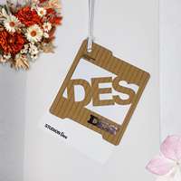 Etiquetas de Cartón para Ropa con Código de Barras Impreso, Diseño Personalizado de Lujo, Impermeables, con Nombre, Logotipo y Cordón