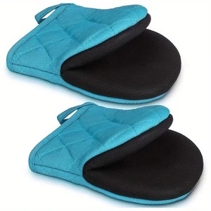 Gants de cuisine en coton matelassé épais bleu et rouge avec poignée en silicone, résistants à la chaleur, antidérapants, avec boucle de suspension - Product Image 6