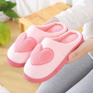 Chaussons d'intérieur doux à semelle épaisse pour femmes, populaires pour les sols chauds des chambres en automne et en hiver, vente en gros d'usine - Product Image 2