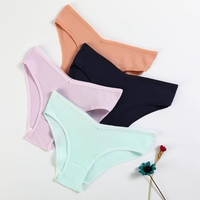 OEM & ODM Lingerie Femmes G-String Logo Personnalisé Taille Basse Solide Couleur Femmes 95% Coton Dames Sous-Vêtements Hipster