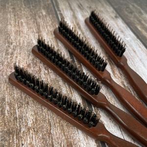 Brosse <span class=keywords><strong>à</strong></span> cheveux démêlante professionnelle <span class=keywords><strong>à</strong></span> 3 rangées avec manche en bois et queue pointue, peigne de coiffure de salon <span class=keywords><strong>à</strong></span> poils en nylon - Product Image 4
