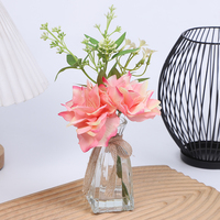 Fleurs artificielles réalistes pour la décoration de la maison et du jardin dans un bassin en verre avec eau, vente en gros chinoise, respectueuses de l'environnement