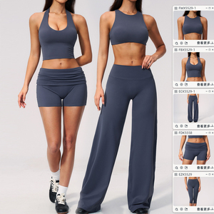 Ensemble <span class=keywords><strong>de</strong></span> sport 2 pièces pour femme OEM/ODM : pantalon capri taille haute et soutien-gorge <span class=keywords><strong>de</strong></span> sport rembourré à dos ouvert, tenue <span class=keywords><strong>de</strong></span> yoga personnalisable avec logo - Product Image 4