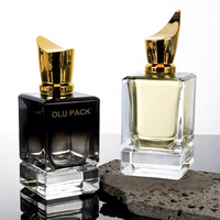Vente Fancy Rectangular 30ml 50ml 100ml Flacon de parfum cosmétique en verre transparent épais avec bouchon de pulvérisation doré
