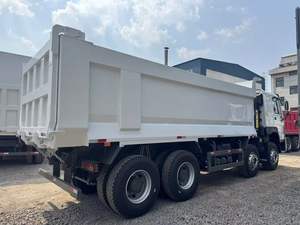 <span class=keywords><strong>Camion</strong></span> Ribaltabili <span class=keywords><strong>Usati</strong></span> Sinotruck Hohan <span class=keywords><strong>per</strong></span> Trasporto Minerario Euro 2 con Guida a Destra - Product Image 5