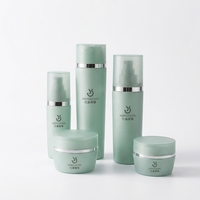 Bouteilles et pots cosmétiques de luxe en verre givré vert avec impression de logo personnalisé, diffuseurs de parfum, 130 ml, 100 ml, 40 ml, 50 g, 30 g
