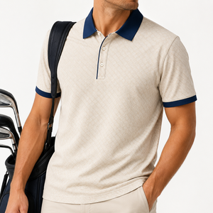 Polo de golf jacquard personnalisé pour homme, col contrastant beige, manches courtes, style Old Money, marque privée OEM ODM - Product Image 2