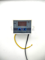 Contrôleur de température numérique XR Brand XH-W3001 AC110-220V 1500W, thermostat micro-ordinateur avec interrupteur à bascule et câble de 1 m ROUGE
