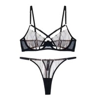 Set Pakaian Dalam Wanita Plus Size Seksi, Model Lace Amerika, Tipis dan Ringan, untuk Dada Besar Terlihat Kecil, dengan Tali Silang dan Potongan Cutout