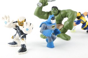 <span class=keywords><strong>Figurine</strong></span> en PVC <span class=keywords><strong>de</strong></span> dessin animé <span class=keywords><strong>de</strong></span> <span class=keywords><strong>super</strong></span> héros 3D sur mesure <span class=keywords><strong>Figurine</strong></span> 3D en plastique <span class=keywords><strong>de</strong></span> collection personnalisée faisant des figurines en PVC ensemble <span class=keywords><strong>de</strong></span> figurines Miniatures - Product Image 4