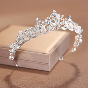 <span class=keywords><strong>Diadème</strong></span> de luxe coréen plaqué or avec perles et cristaux, couronne de mariée délicate en forme de feuille, accessoire de tête pour mariage et bal de promo, esthétique raffinée - Product Image 4