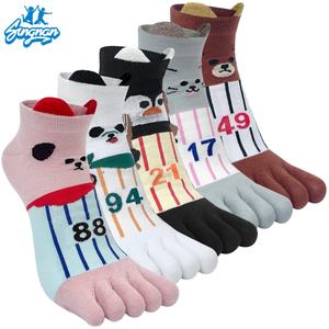 جوارب نسائية مضحكة مانعة للانزلاق بخمسة أصابع جوارب منخفضة القطع بأصابع كرتونية جوارب كاحل للركض قطنية للبيع - Product Image 6