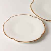 Assiettes en Porcelaine Écologiques de Style Moderne, Lot de 2, en Céramique de Haute Qualité, Assiettes Blanches en Porcelaine Fine pour Usage en Restaurant