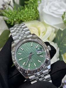 Reloj Mecánico Automático de Alta Calidad con Correa de Acero Inoxidable Plateada y Esfera Verde, Reloj de Pulsera con Calendario al por Mayor - Product Image 4