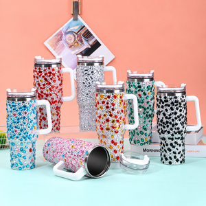 Vaso de Lujo de 40oz con Doble Pared de Acero Inoxidable, Aislamiento al Vacío, con Tapa y Asa, Decorado con Diamantes de Imitación - Product Image 5